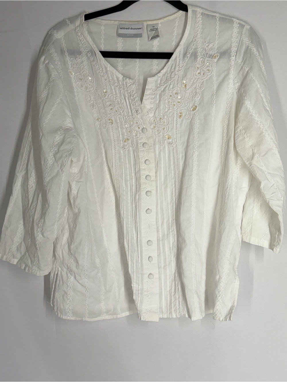 Alfred Dunner White Embroidered Pintuck Button-Front Blouse